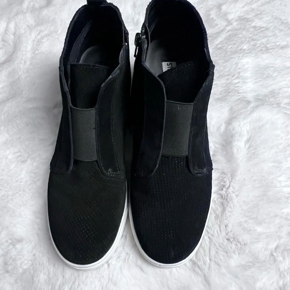 chic dark